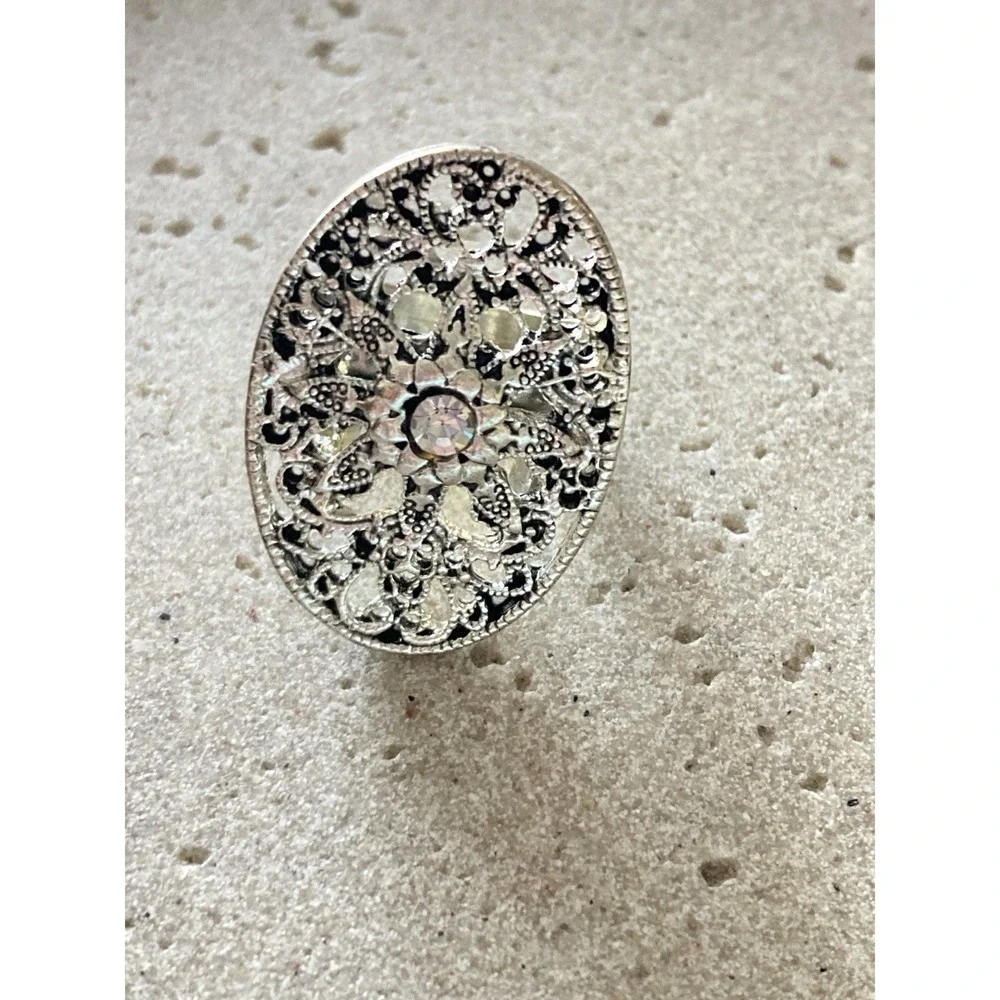 Silver Tone Oval Filigree Ring Floral Openwork‎ Statement Ring AB Rhinestone